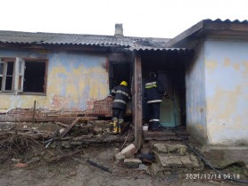 Incendii puternice în sudul țării. Un bărbat a decedat